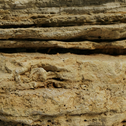 Pagoda Rock – Natural Layered Aquarium Stone for Aquascaping & Hardscape Design