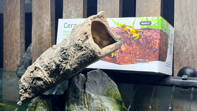 Ceramic Hollow Log Hide – Natural Tree Trunk Shelter for Aquariums & Terrariums